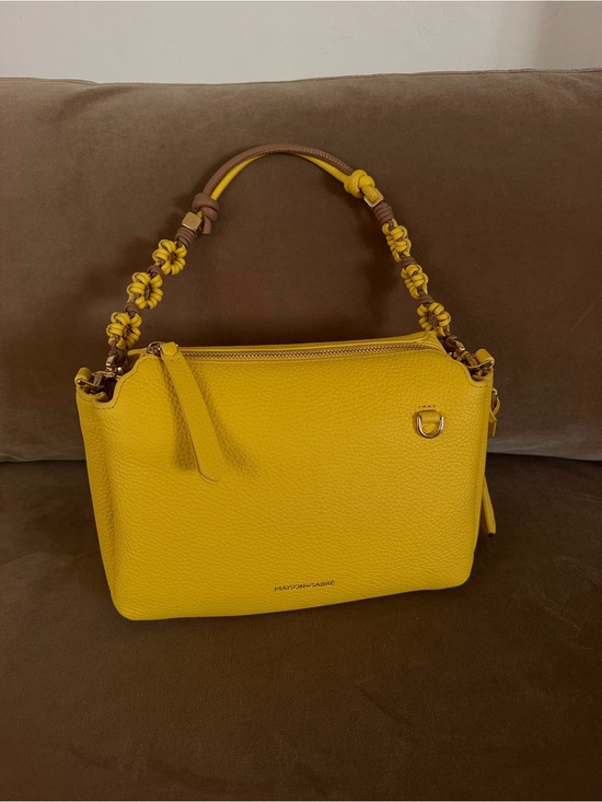 Maison De Sabré Handbags - Maison de Sabre The Bloom Soft Trio Quintet
Soft Trio, Bloom Edition Twist Hand